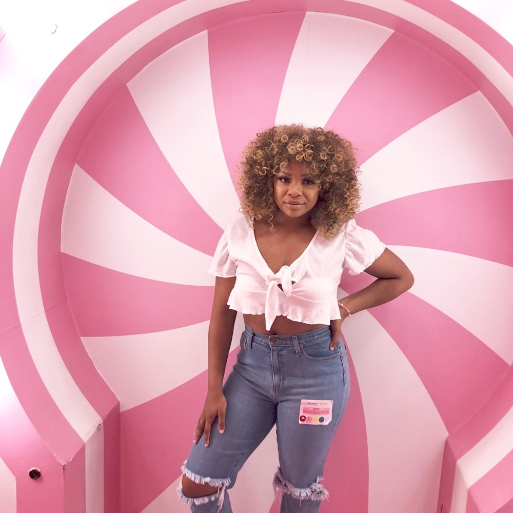 White tie knot crop top BOOHOO